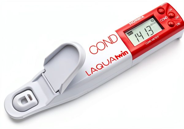HORIBA LAQUAtwin EC-33 Pocket Conductivity Meter 0‑199.9 mS/cm Range-0